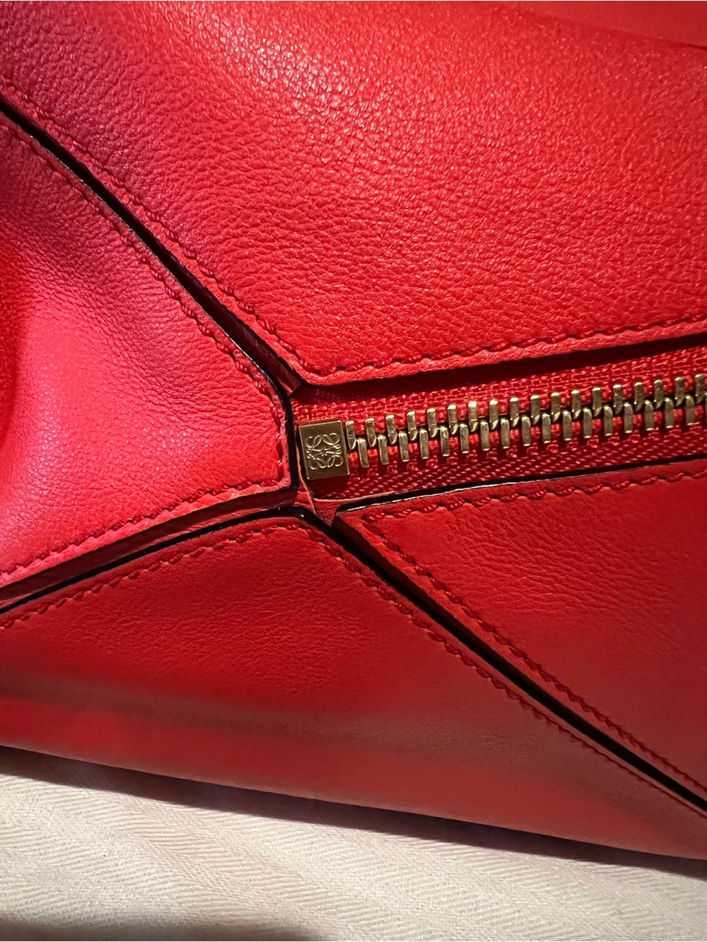 LOEWE Puzzle Small Bag - Picture 5 of 16